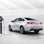 Pure Electric Sedan Geely EV Car Emgrand 2022 Pro Online Edition