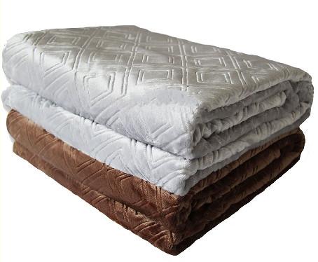 Quality Warm And Soft Flannel Throw Blanket With 3D Embossed Printing Skin Friendly for sale