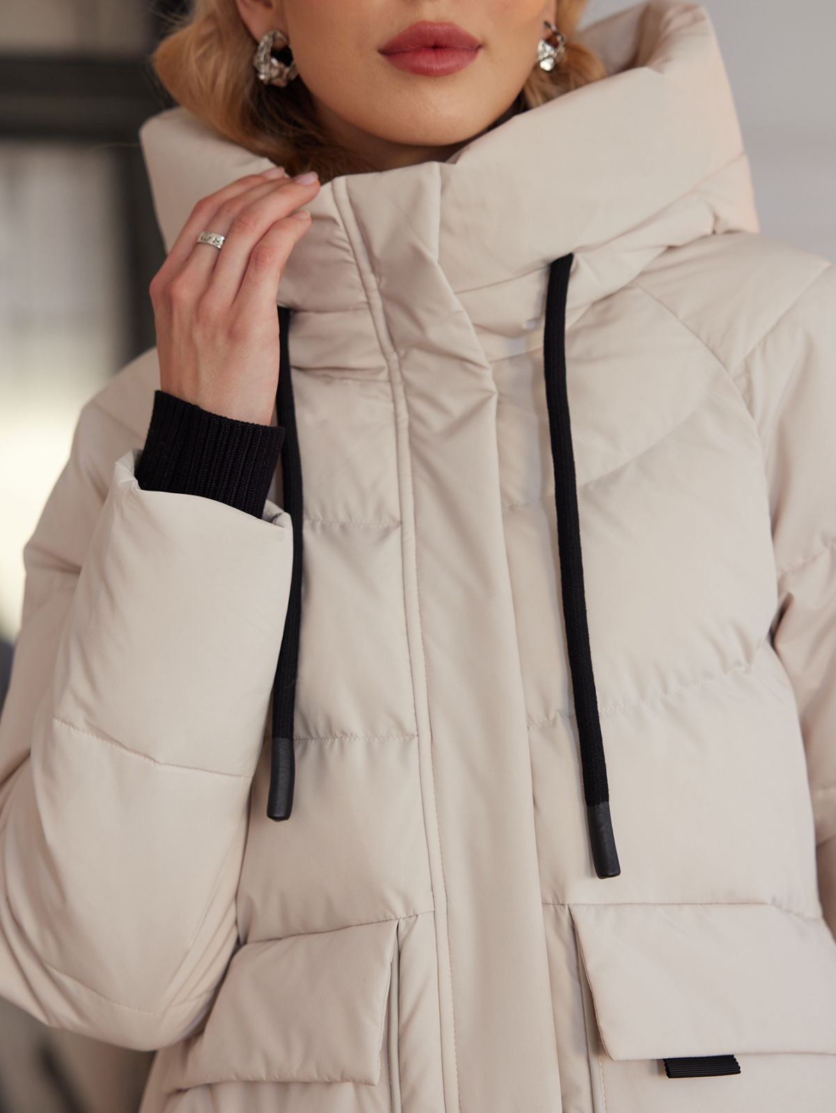 down jacket，bio-down jacket & Hood Mid-length - Warmth Meets Fashion，classic woman coat，middle length，big pockets, thick material, for girls and women, bright clour