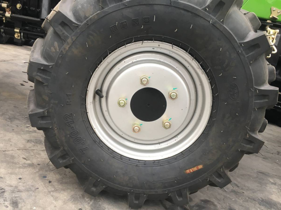 70hp 720rpm Agriculture Farm Tractor With 4 Cylinder Engine
