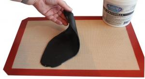 China Oil Stick Mat Silicone Fiberglass Baking Liner Mat on sale