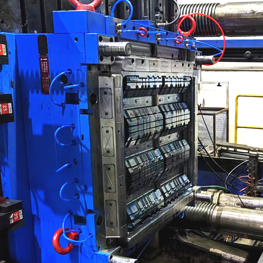 Plastic Injection Molding Mould for Steel Electronics Parts Production Line Injection Mould