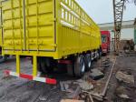 Yellow Color Sinotruck HOWO 6*4 Box Truck Secondhand Truck with ISO Certificatio