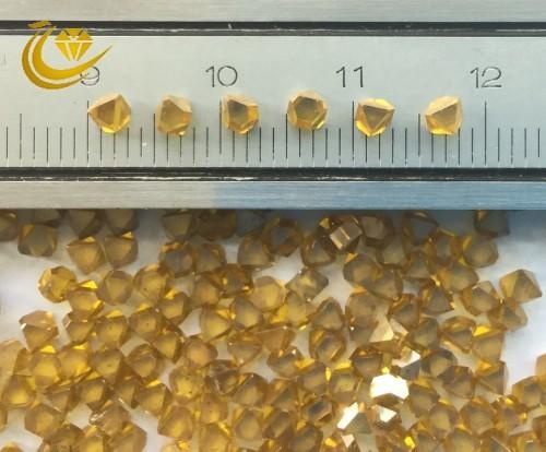 Good Permeability Synthetic Colored Diamonds , Big Monocrystal Diamond BCD60