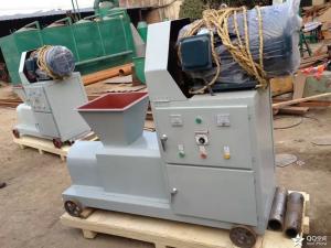 China sawdust briquette charcoal making machine on sale