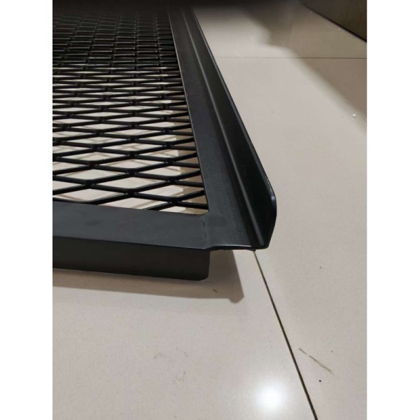 Customized Powder Coated Galvanized Expanded Metal Mesh For Window Well Covers