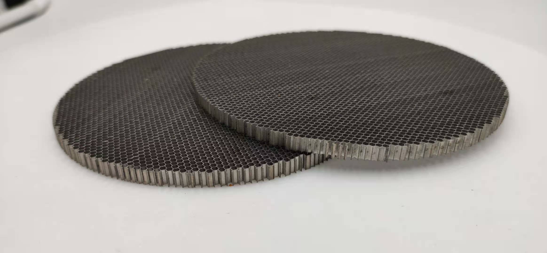 Different Cell Size Stainless Steel Fireproof Honeycomb Core For Waterflow Management In Water Dispensers