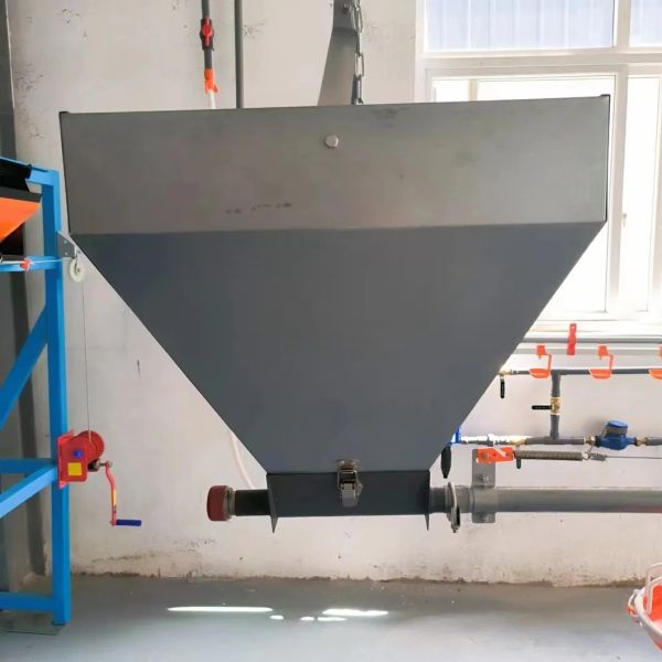 Hot-dip Galvanized Automatic Broiler Farming Equipment with Feeding and Ventilation Systems