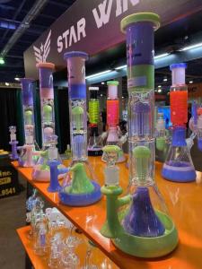 Wholesale OEM Available 15 Inch 5mm Borosilicate Glass Bongs Shisha Beaker from china suppliers