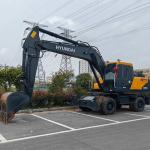 Used Wheel Excavator Hyundai R210Wvs 0.92m3 Bucket Capacity Middle