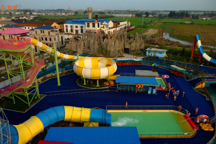 Corrosion Resistant Fiberglass Water Park Toilet Bowl Ride / Huge Water Slide