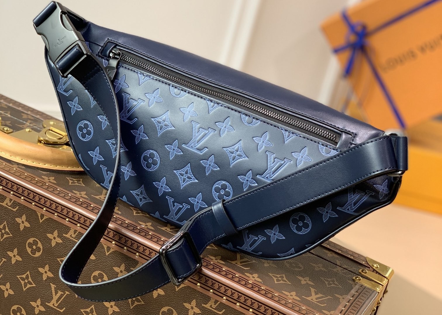 Letters Embossed Ladies Waist Bag