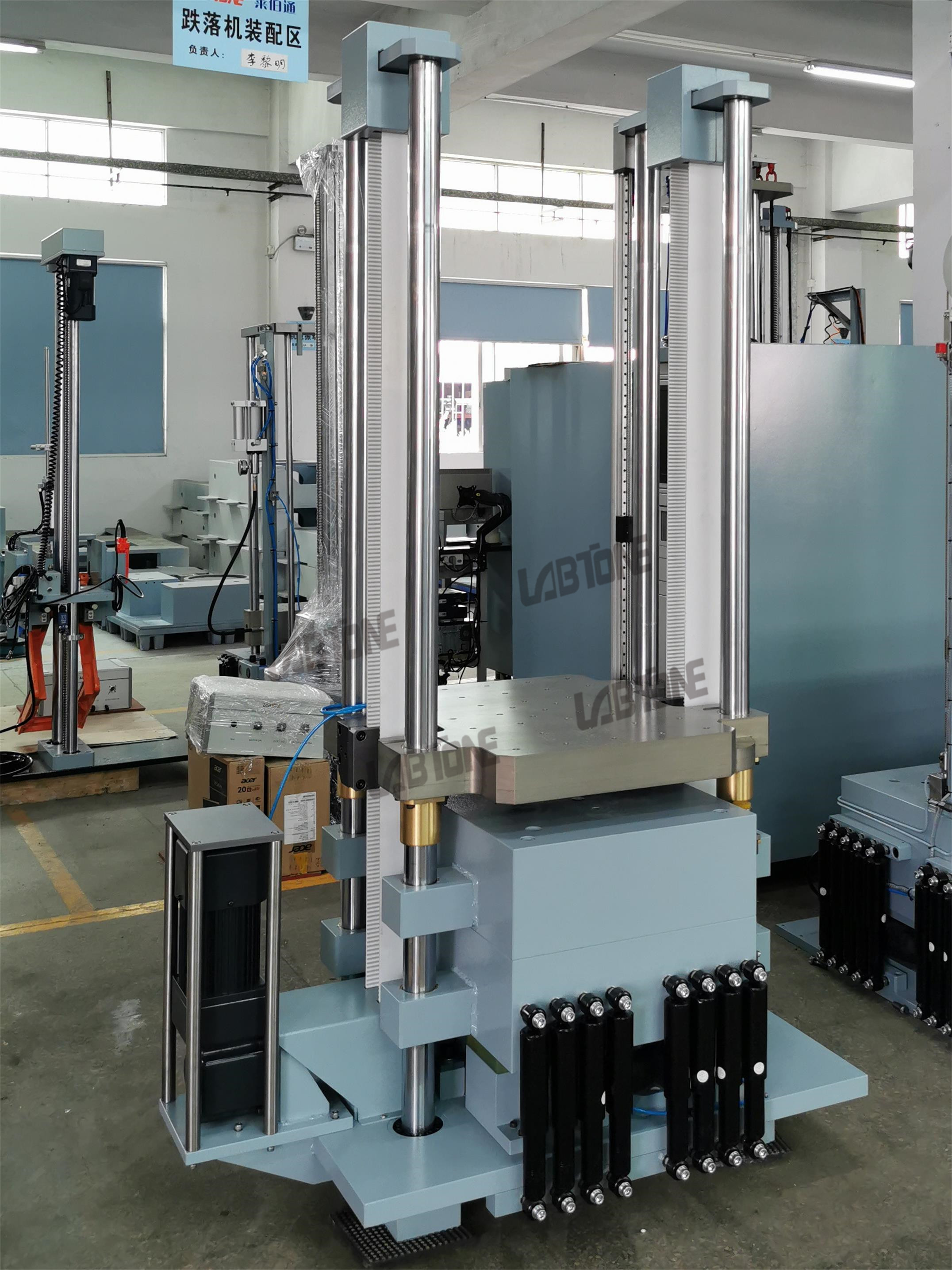 CE Certificated Shock Bump Test Machine With Payload 100kg Table Size 500*700 mm