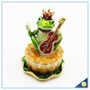 China High Quality Custom Frog With Guitar Trinket Box Enamel Handmade Animal Shape Trinket Box SCJ215 on sale