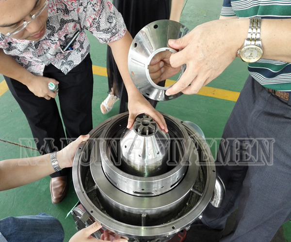 2 Phase Food Centrifuge Machine , Fruit Juice Separator Food Centrifuge Separator