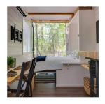 Main Structure Galvanized Steel Square Tubes Wooden Container Family House