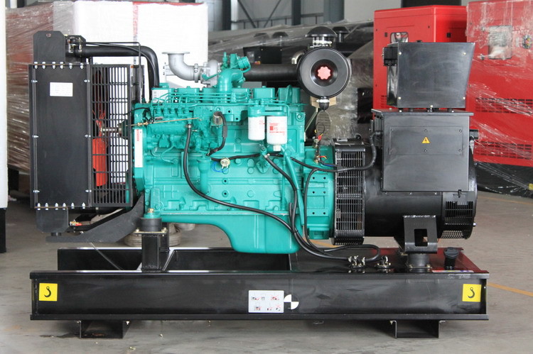 125 KVA Open Diesel Cummins Silent Generator 6 Cylinders 6BTA5.9-G2