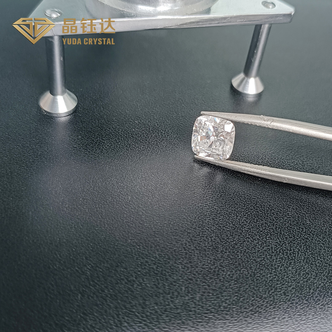 6.0 Carat 6.5 Carat 7.0 Carat CVD Lab Grown Diamonds Square VS Plus For Round Diamonds