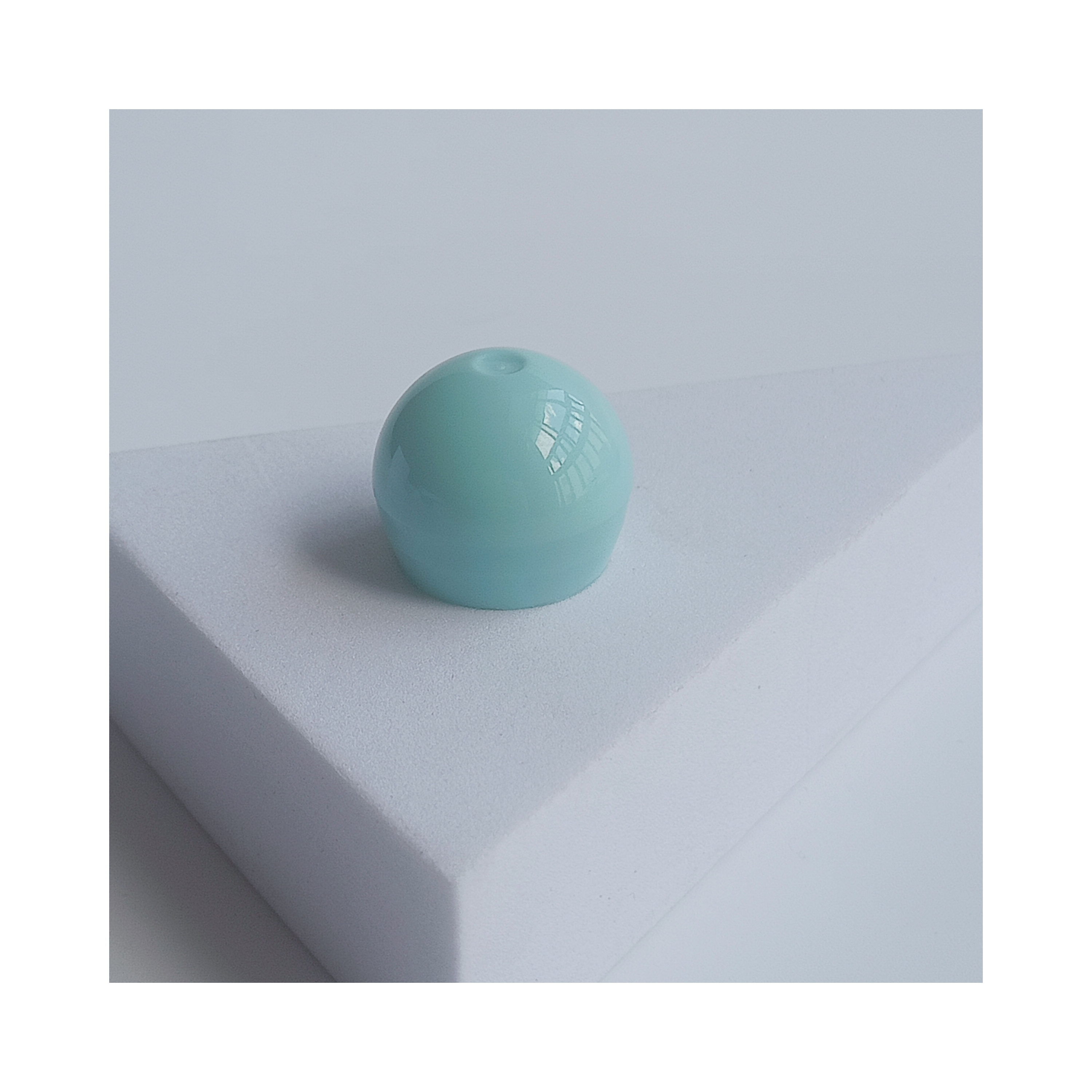 Recyclable 18mm Colorful Globular Screw Plastic Cap For Bottle Custom Order Accepted