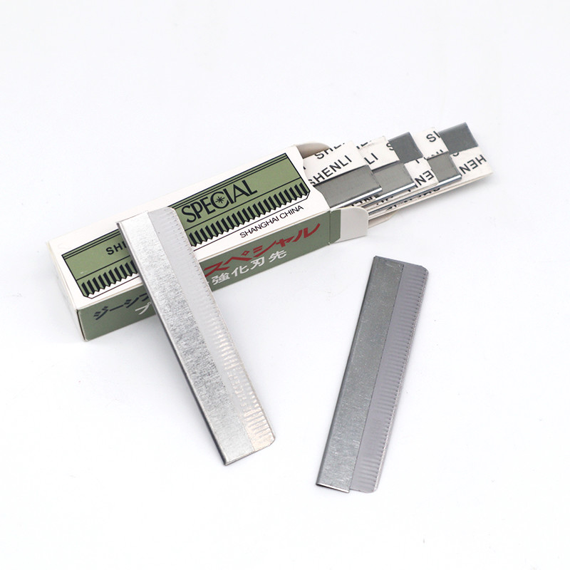 Stainless Steel Painless Eyebrow Trimmer Makeup Shaver Razor Feather Blade
