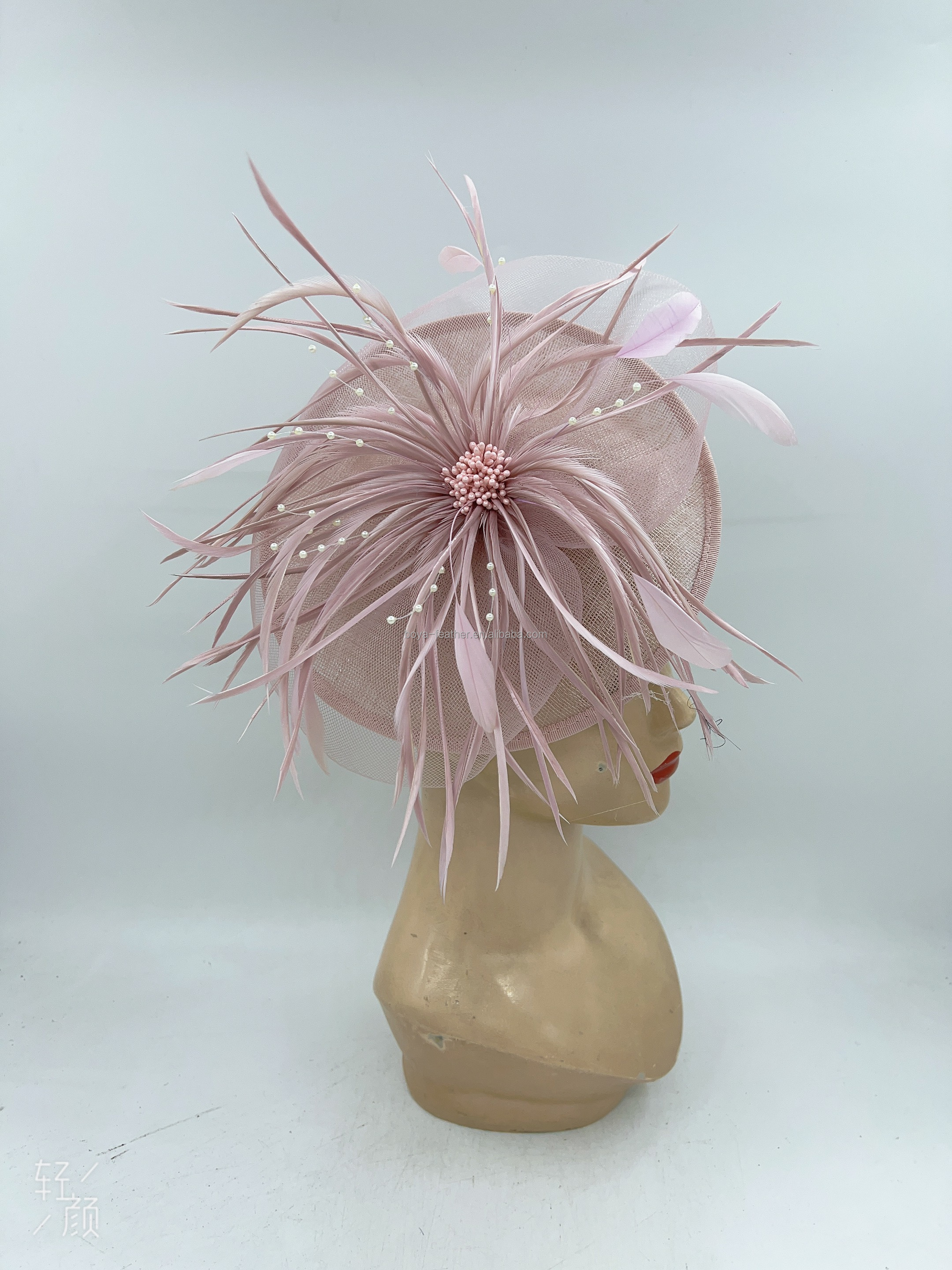 Make a Statement with Our Sinamay Fascinator featuring Marabou Feather Detail