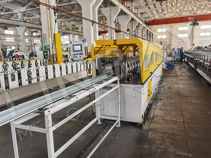 Automatic Chain Drive Galvanized Steel Roller Shutter Slat Roll Forming Production Line