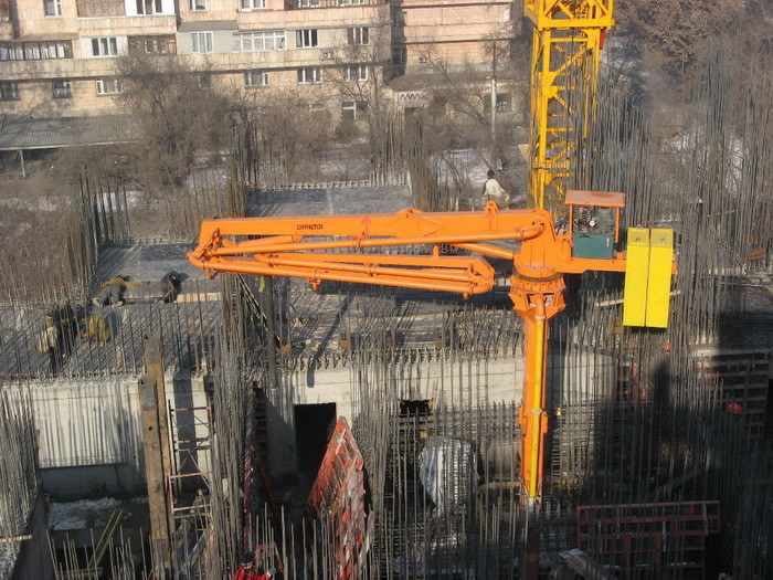 HGY-32 18KW 32m Self Climbing Concrete Placing Boom With Remote Control