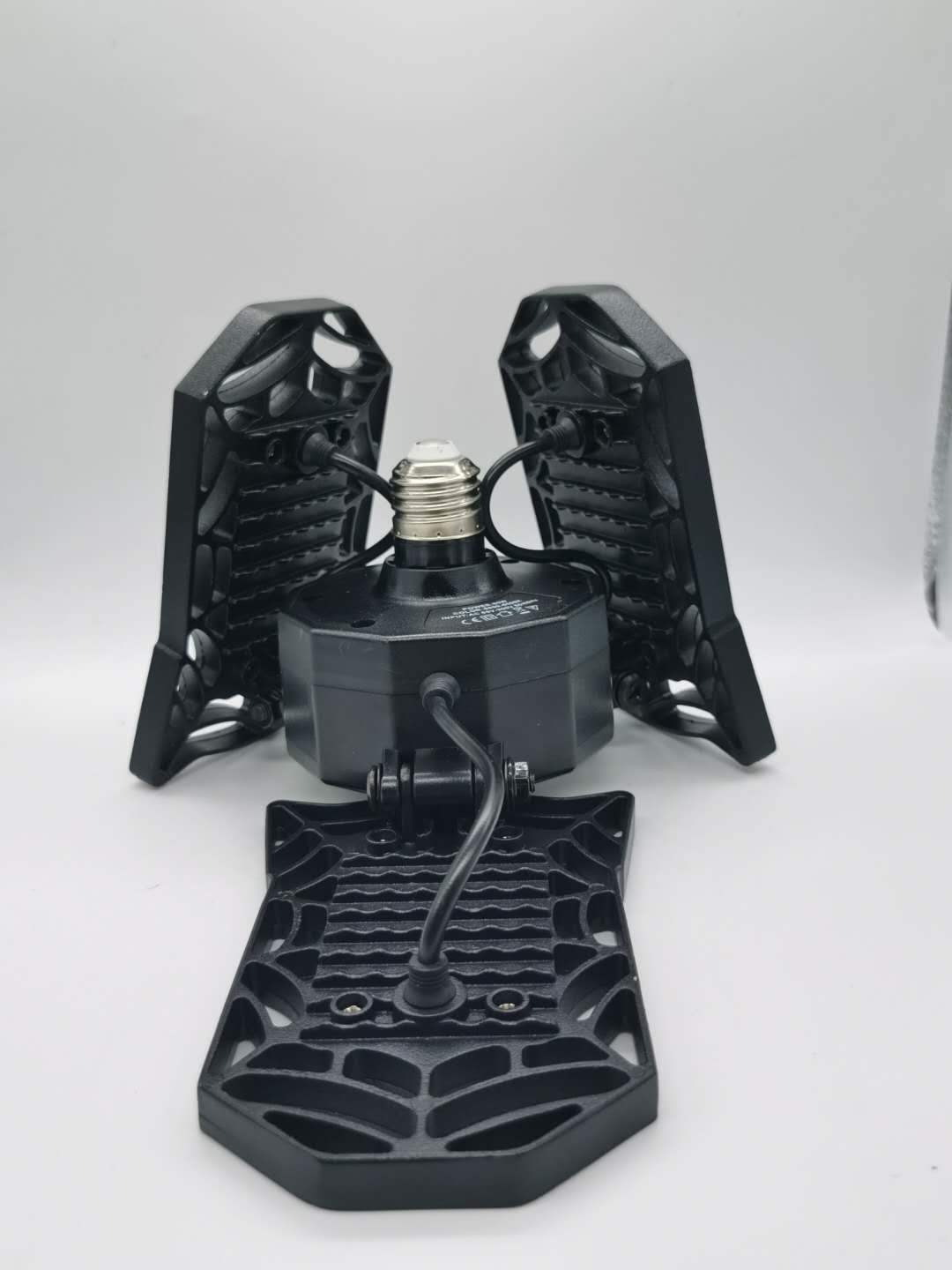 LED Garage light High lumen 30W 40W 50W 60W Highbay 8000lm adjustable 3 panel parking Light
