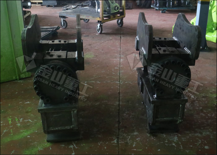 45 Degree Incline Excavator Tilt Hitch High Tensile Steel Suit Volvo EC120 EC140