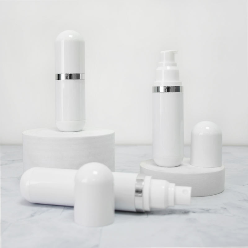 Plastic Airless White Polish Customized Lotion Bottle10ml - 30ml Silver Body