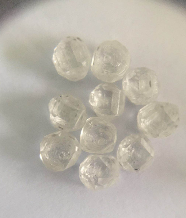 Synthetic uncut diamond HPHT white rough diamond lab grown diamond for jewelry vvs vs DEF