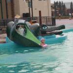 Fiberglass Water Park Equipment Cartoon Crocodile Slide For Children /