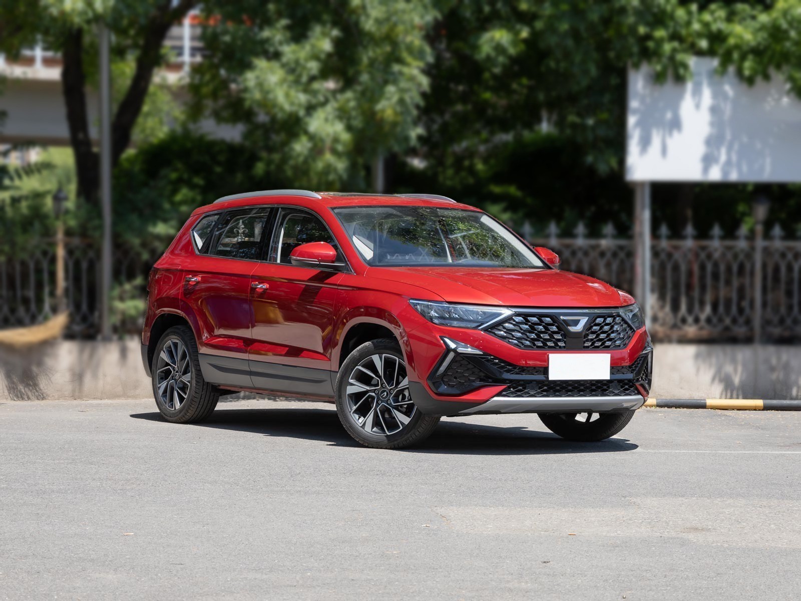 Vehicle Je-tta VS5 1.4T 0km used car Manual Progressive 5-seat SUV Fuel Vehicle Made in 2023 NEDC 6.8 Compact Car