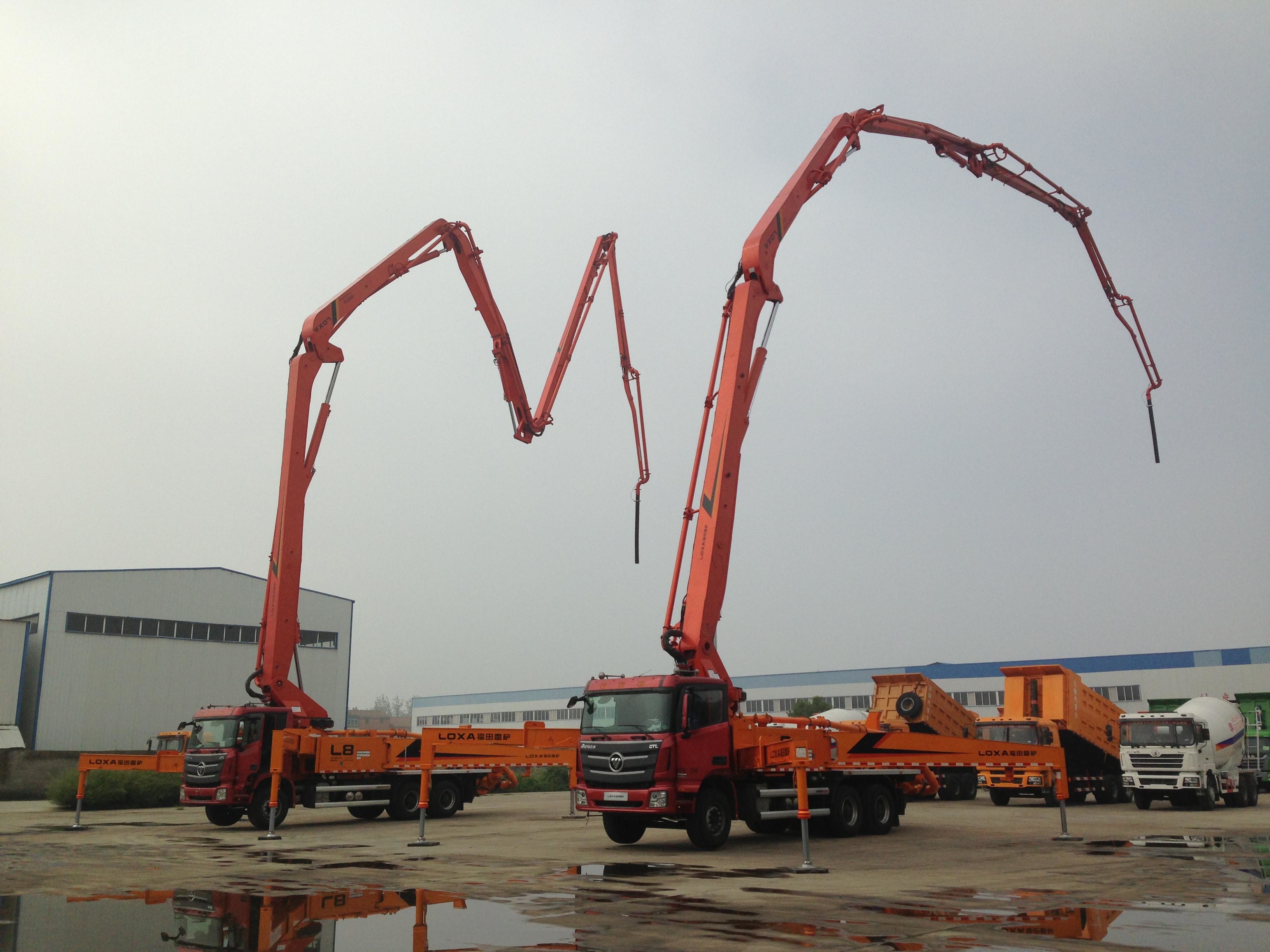 Special Purpose Truck , Concrete Pump Truck With Electric Control System