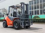 Mechanical Rough Terrain Forklift 2.5 Ton 4 Wheel Drive Up To 48 Inches