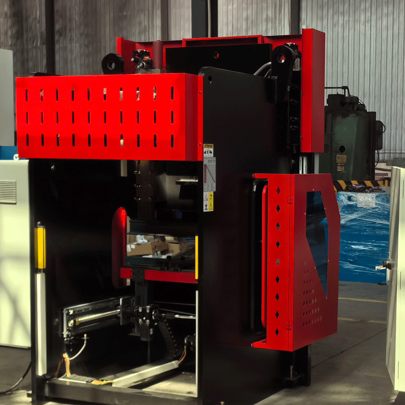Automatic Hydraulic CNC Bending Machine Hydraulic CNC Press Brake 5 Axis For Precise Metal Sheet Steel Plate