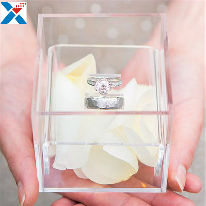 Clear Ring Holder Led Acrylic Display Case Flowers Gift Box Customized Logo