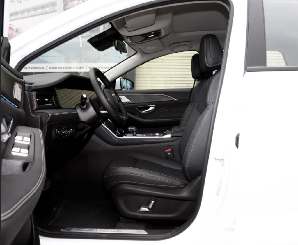 2023 Jetour X90 Zilong 2.0T DCT Changsheng Version 7 Seats 5 Door 7 Seats Medium SUV