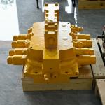 723-63-12101 723-63-12100 723-63-11104 Hydralic Main Control Valve for Komatsu