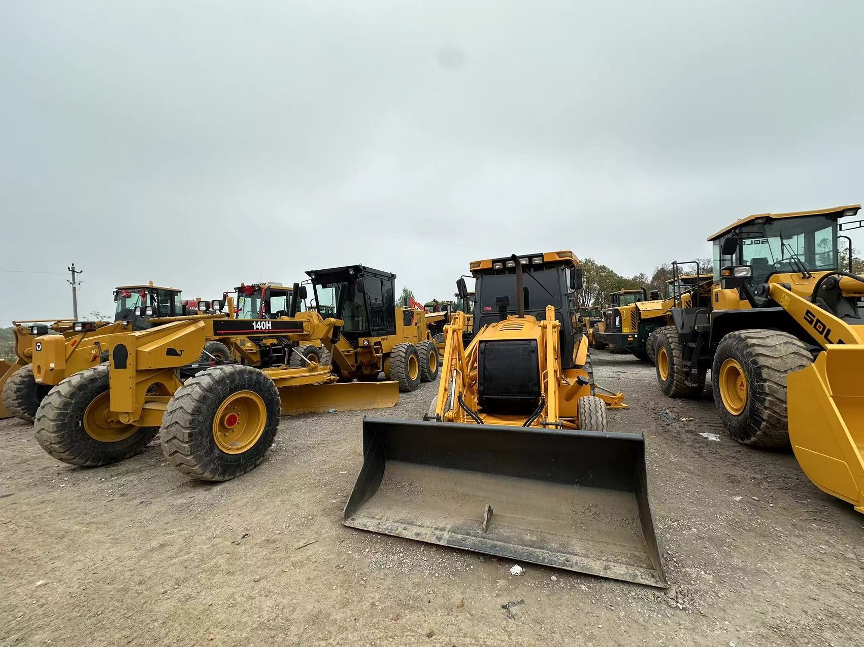151KW Used Doosan DX300LC Crawler Excavator 1.27m3 Bucket Capacity