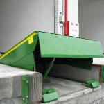 Electric Hydraulic Dock Lift Load Levelers for Trucks / Forklift 6T Weight