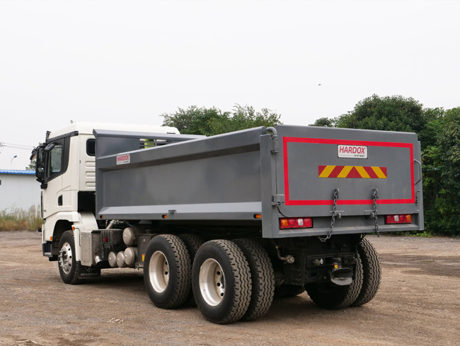 Durable Shacman Dump Truck X3000 For Heavy-Duty Transportation