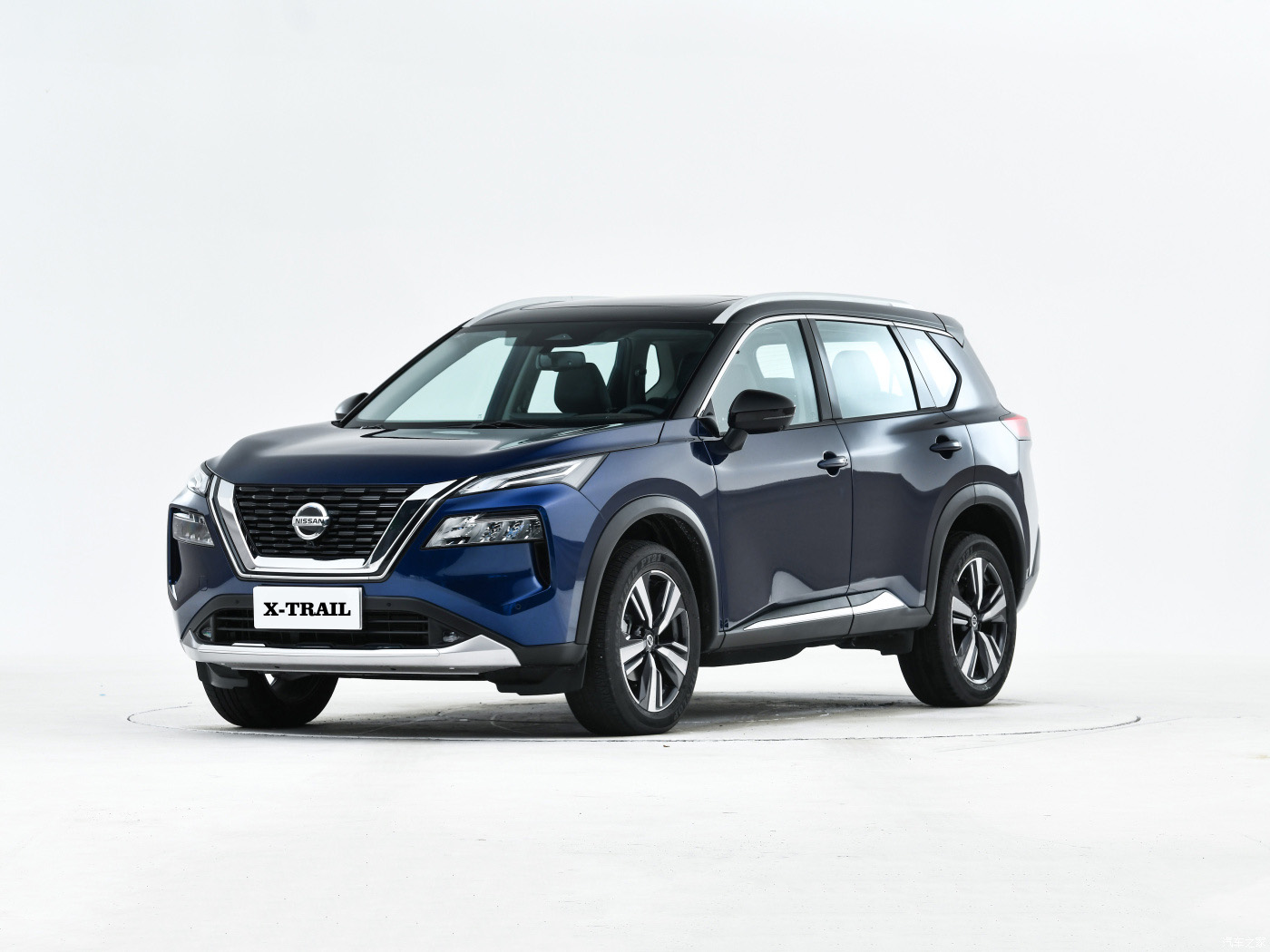 2024 Model Nissan X-trail SUV 0km Second Cars Rear Suspension Multi-link Engine Capacity 4L Gasoline Automobiles Vehicles