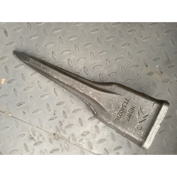 J400 Rock Excavator Bucket Teeth 7T3402TL For Excavator / Trackhoe