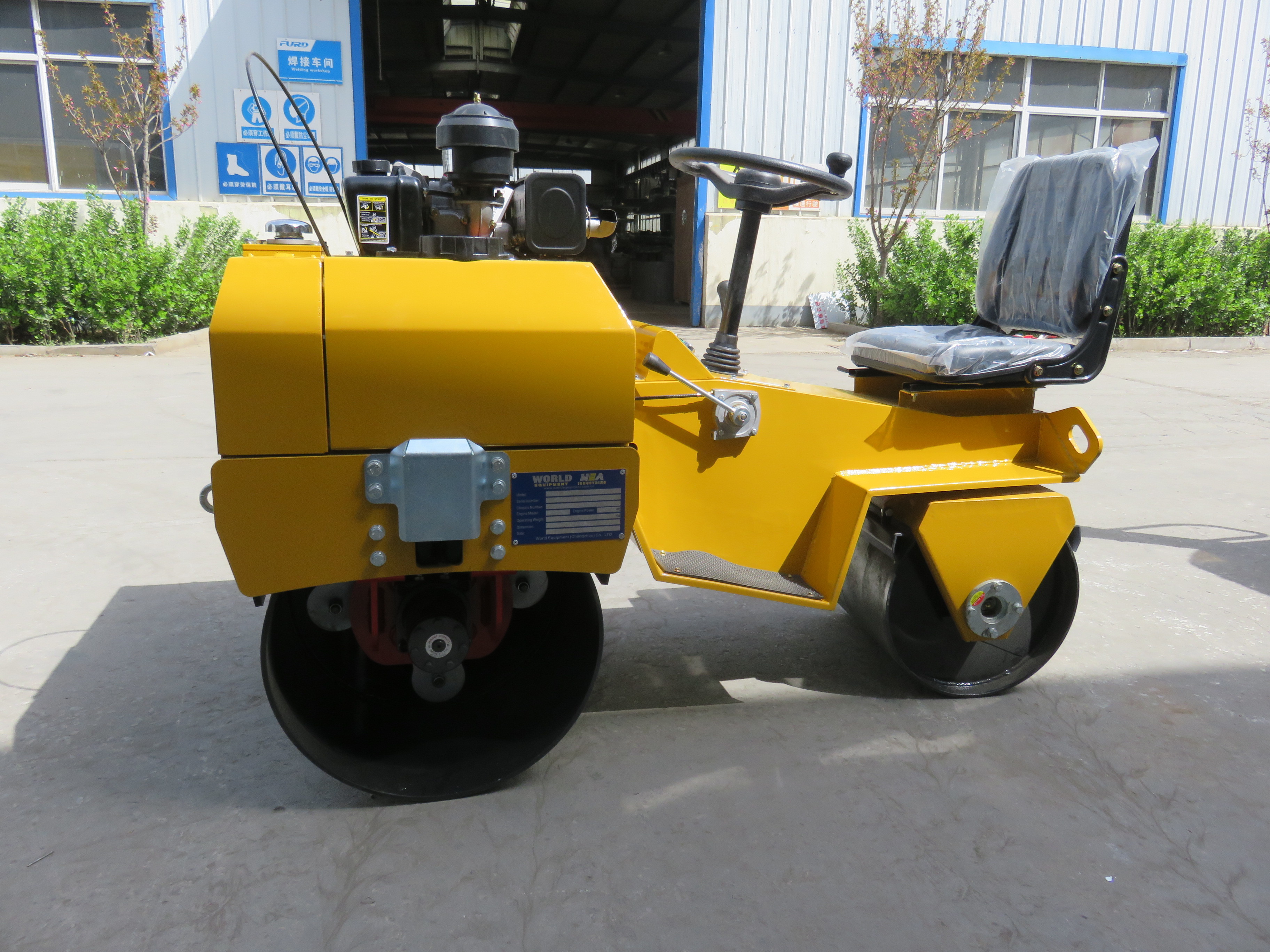 Tight Structure Vibratory Road Roller Right Steering Double Drum Road Roller