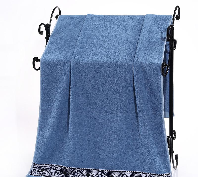 Plain Dyed Jacquard Pattern High Set Bath Towel Made of 100% Pure Cotton Material