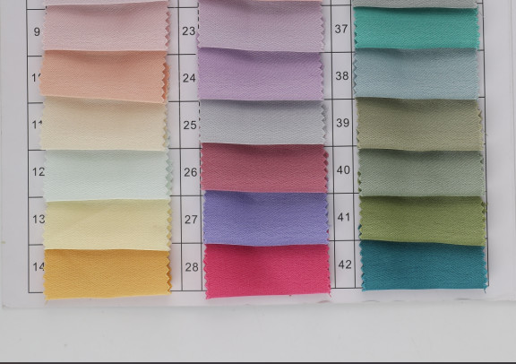 Minimal Shrinkage Satin Fabric For Apparel Soft And Comfortable Material