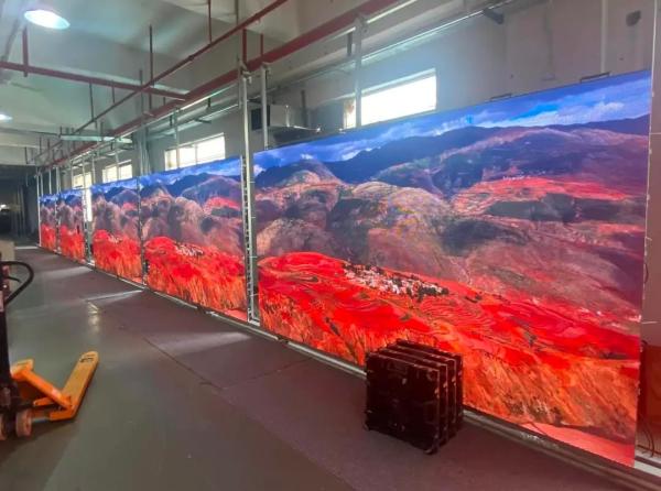 Experience the Best Advertising Results with SMD2727 LED Billboards Long-Lasting