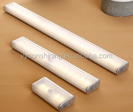 Lithium Battery Operated LED Motion Sensor Light for Home Office 20000 Hours Lifespan