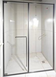 Wholesale Bathroom Stainless Steel Extrusion Profiles Water Proof Black Shower Glass Frame from china suppliers